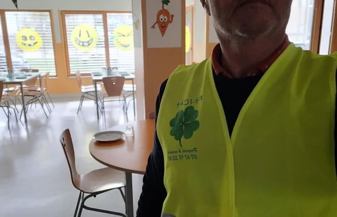 nettoyage a la cantine de Saone